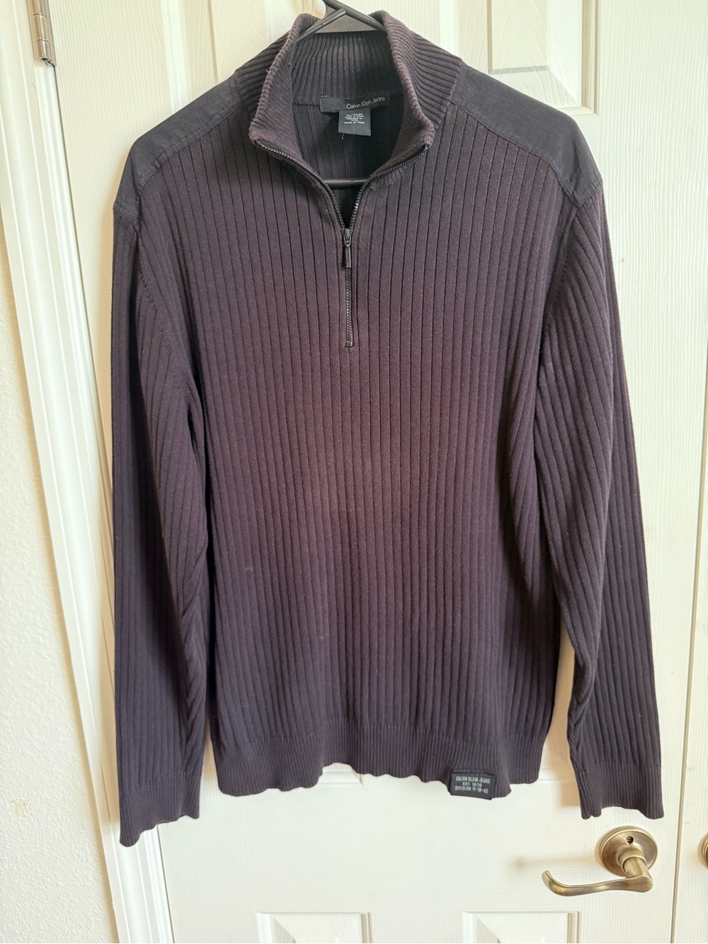 Calvin Klein Jeans Men’s Ribbed Half-Zip Sweater in Black